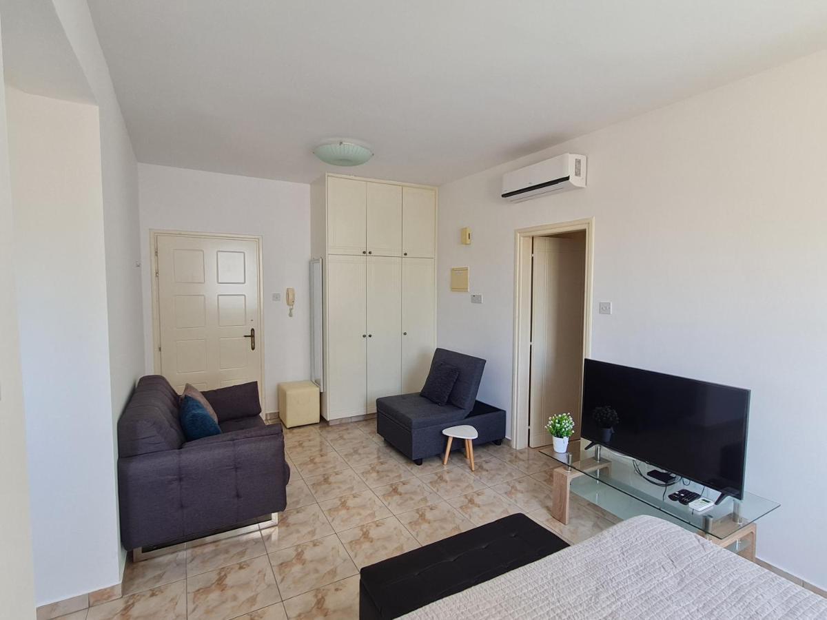 Laertis 2 Complex, Studio Apartment 106 - By Imh Travel & Tours Pafos Exterior foto