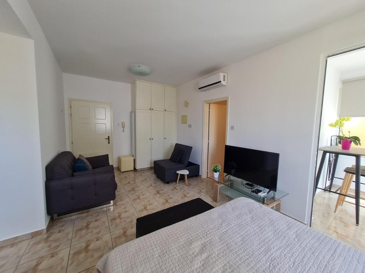 Laertis 2 Complex, Studio Apartment 106 - By Imh Travel & Tours Pafos Exterior foto