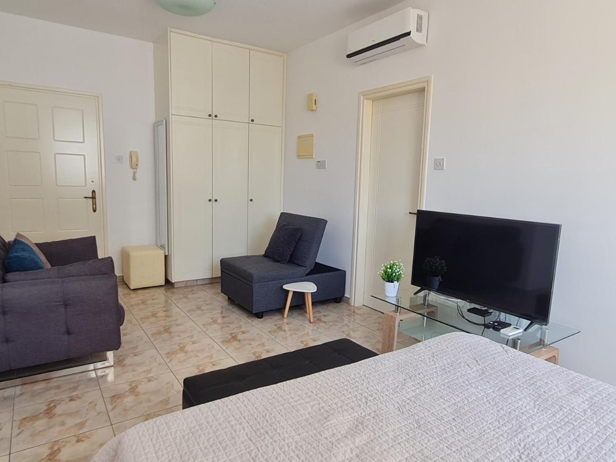 Laertis 2 Complex, Studio Apartment 106 - By Imh Travel & Tours Pafos Exterior foto